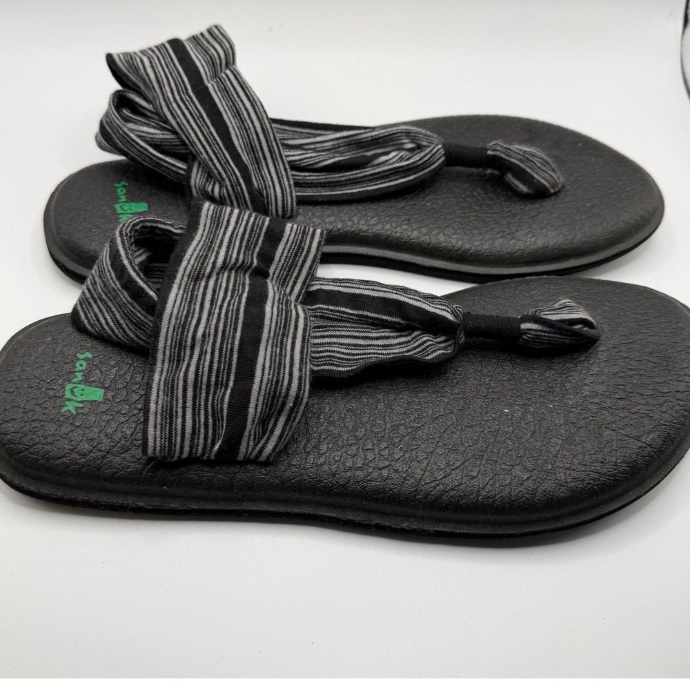 Sanuk Yoga Sling 2 Sandal Womens 9 Black Grey Excellent Striped Comfort Thong